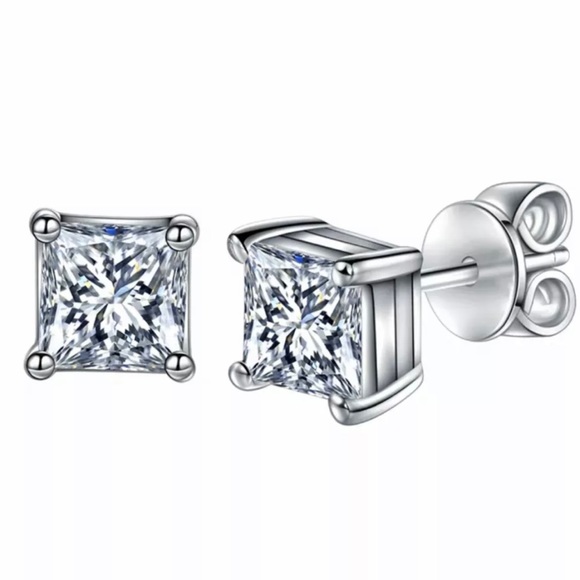 4-7mm Square Cut VVS Diamond 925 Silver Pin Studs - Picture 3 of 17